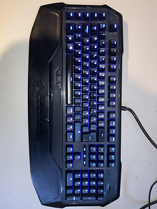 Roccat ryos mk pro mehaaniline klaviatuur (brown switch) (1 foto / 2)