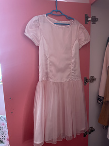 Праздничное розовое платье 122-128