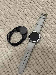Samsung Galaxy Watch 6 Classic 43 mm LTE nutikellad (1 foto / 3)