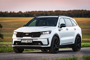 KIA SORENTO RENT (1 foto / 5)