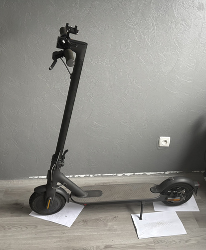 Müün Xiaomi Mi Essential elektrirollerit,