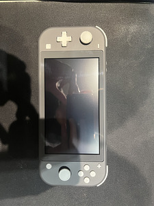 Nintendo Switch Lite (1 фото из 8)