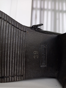 Saapad suurus 39 (24-24,5) Russell & Bromley (3 foto / 4)
