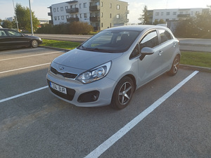 Kia Rio 2013 1.3 manual (9 foto / 9)