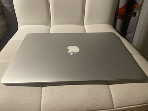 Apple MacBook Air 13-inch 2015 (2 foto / 5)