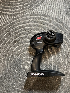 Traxxas (5 фото из 9)
