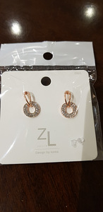 Новые серьги разные модели (2 фото из 3)
