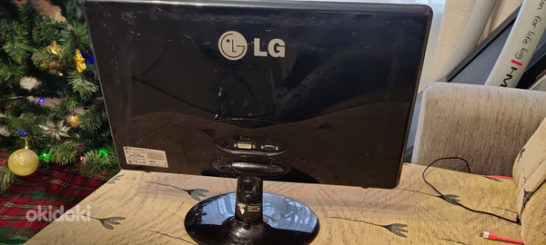 21,5" monitor LG Flatron E2250V, 1920x1080, TN (foto #2)