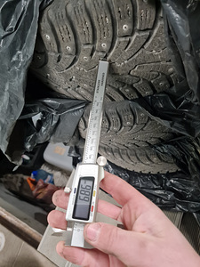 Bridgestone 205/55/r16 naastrehvid (9 foto / 9)