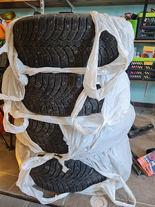 Bridgestone 205/55/r16 (1 foto / 8)