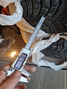 Bridgestone 205/55/r16 (7 foto / 8)