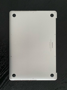 Apple MacBook Pro (Retina, 15-inch, Mid 2015) (3 foto / 9)