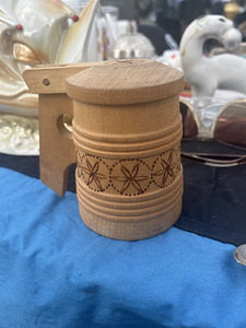 Деревянная кружка с крышкой