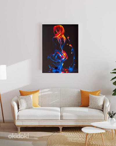 4K Metallmaal – Neon Woman