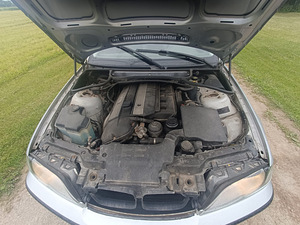 E46 330xi varuosadeks (6 foto / 10)