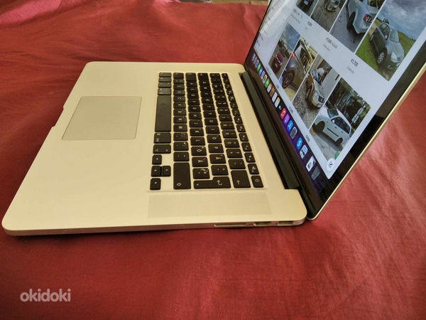 MacBook Pro (Retina, 15-inch, Mid 2015) (foto #2)