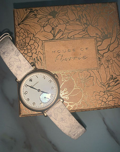 Женские часы Florrie. (2 фото из 3)