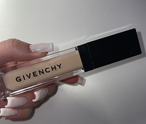 Givenchy concealer (Shade N95)