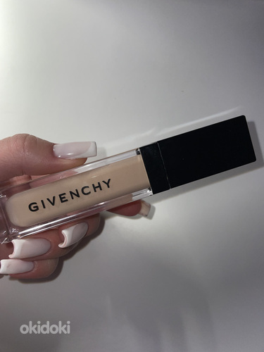 Givenchy concealer (Shade N95) (foto #1)