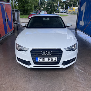 Müün Audi A5 kupee. aasta 2012 . (1 foto / 9)