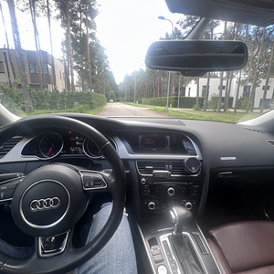 Müün Audi A5 kupee. aasta 2012 . (6 foto / 9)