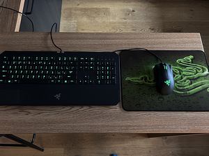 Razer Клавиатура, Мышь и Коврик (1 фото из 10)