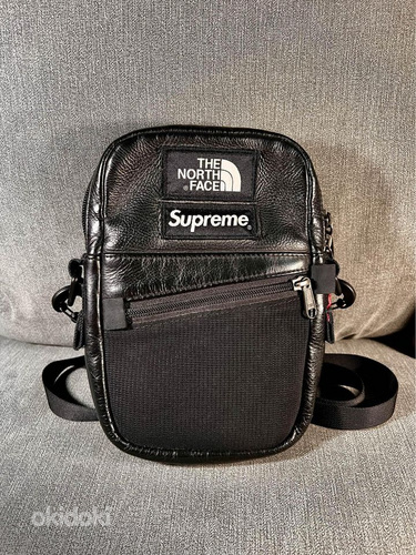 Кожаная сумка через плечо Supreme x North Face, черная (фото #1)