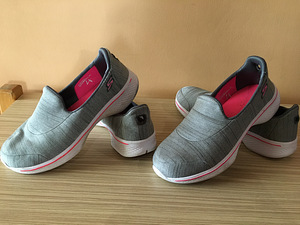 Skechers tossud, suurus 34 (3 foto / 3)