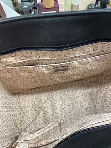 Новая сумка Guess (3 фото из 6)