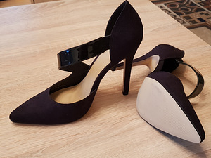 Uued kingad ASOS, must (3 foto / 3)