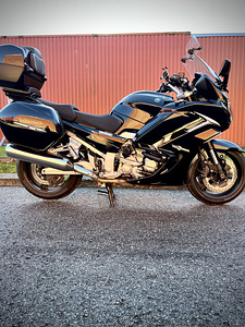 Yamaha FJR 1300 R4 107 hj (1 foto / 10)