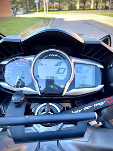 Yamaha FJR 1300 R4 107 hj (6 foto / 10)