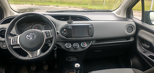 M: Toyota Yaris 2015 a (4 foto / 6)
