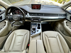 Audi Q7 3.0 200kW (9 foto / 15)