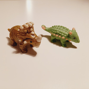 Kinder Surprise NATOONS серия, пара фигурок. (2 фото из 5)