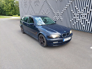 BMW 320D E46 (2 foto / 12)