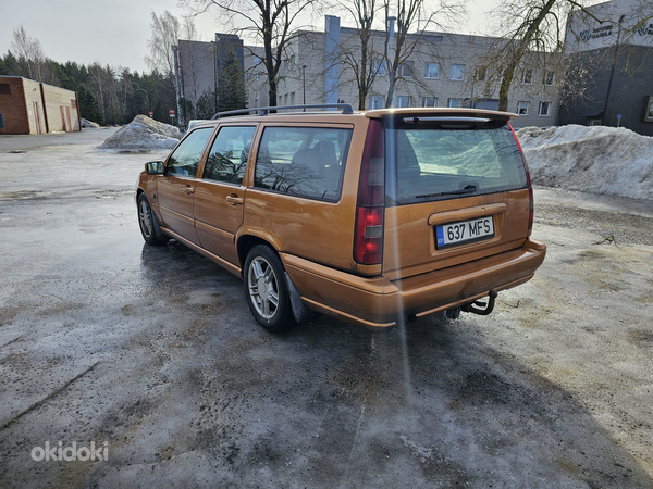 Volvo V70 2.5Tdi 103kw (фото #4)