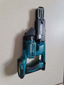 Makita DFR450X (1 foto / 1)