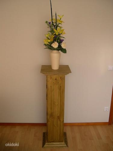Деревянный постамент для цветка (фото #2)