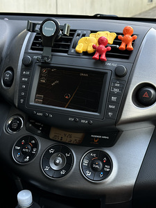 Toyota RAW 4 (5 фото из 15)