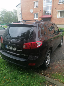 Продам автомобиль (3 фото из 13)