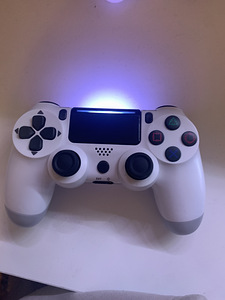 Новый - консоль/контроллер PlayStation 4