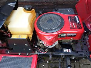 Murutraktor JONSERED ICTH16 (4 foto / 5)
