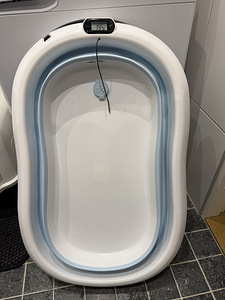 Kokkupandav beebivann (1 foto / 3)