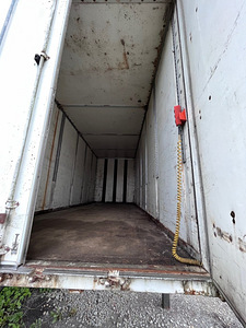 Продается фургон: VOLVO FH12 1-серия 1998 г. (5 фото из 5)