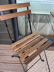 Садовый столик и стулья IKEA (4 фото из 8)
