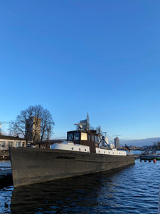 Volvo Penta ship's engine (2 foto / 5)