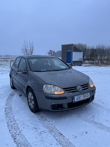 Volkswagen Golf 5 (1 foto / 12)