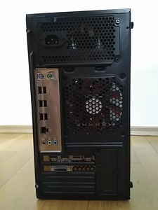 Xeon E5-2689/X79/32GB/SSD 256GB/1000GB/GeForce GTX 1060 6GB (6 foto / 10)