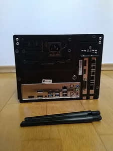 Ryzen 5 3500/B450I/16GB RAM/SSD 512GB/GTX 1650 OC 4GB/ITX (6 foto / 10)